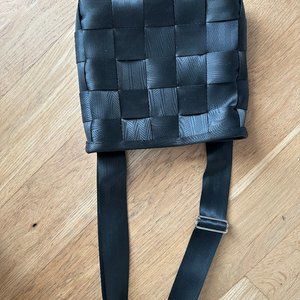Black Adjustable Seatbelt Purse